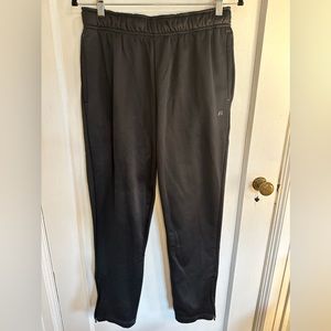 Russell sweatpants black size 32-34